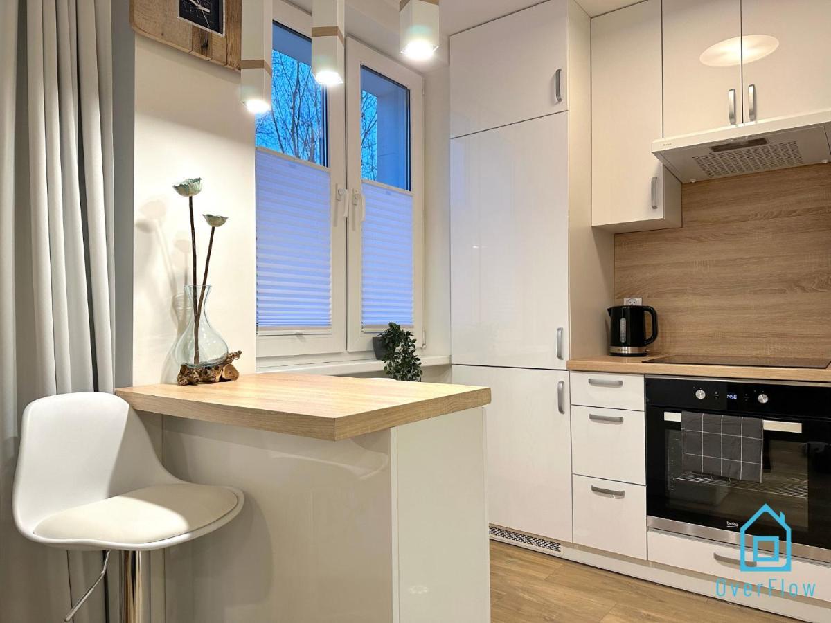 Boho - 10 Min To Old Town Gdansk,pkp & Shopping Mall Huoneisto *